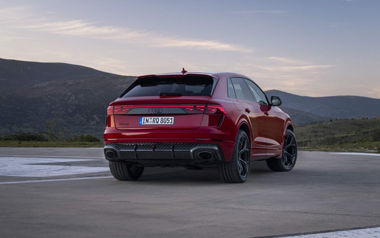 Audi RS Q8 Performance estreia no Brasil por R$ 1,29 milhão