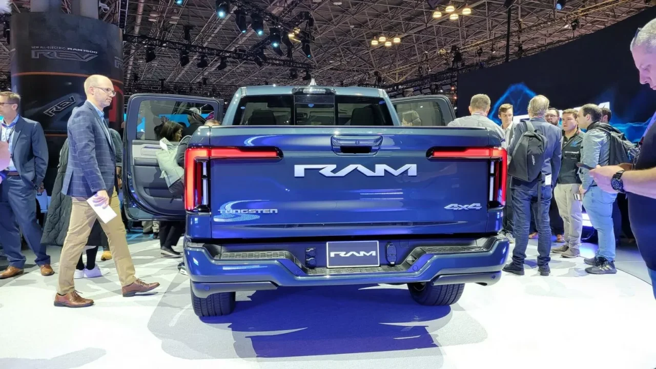 Stellantis desiste da Ram 1500 elétrica por baixa demanda nos EUA