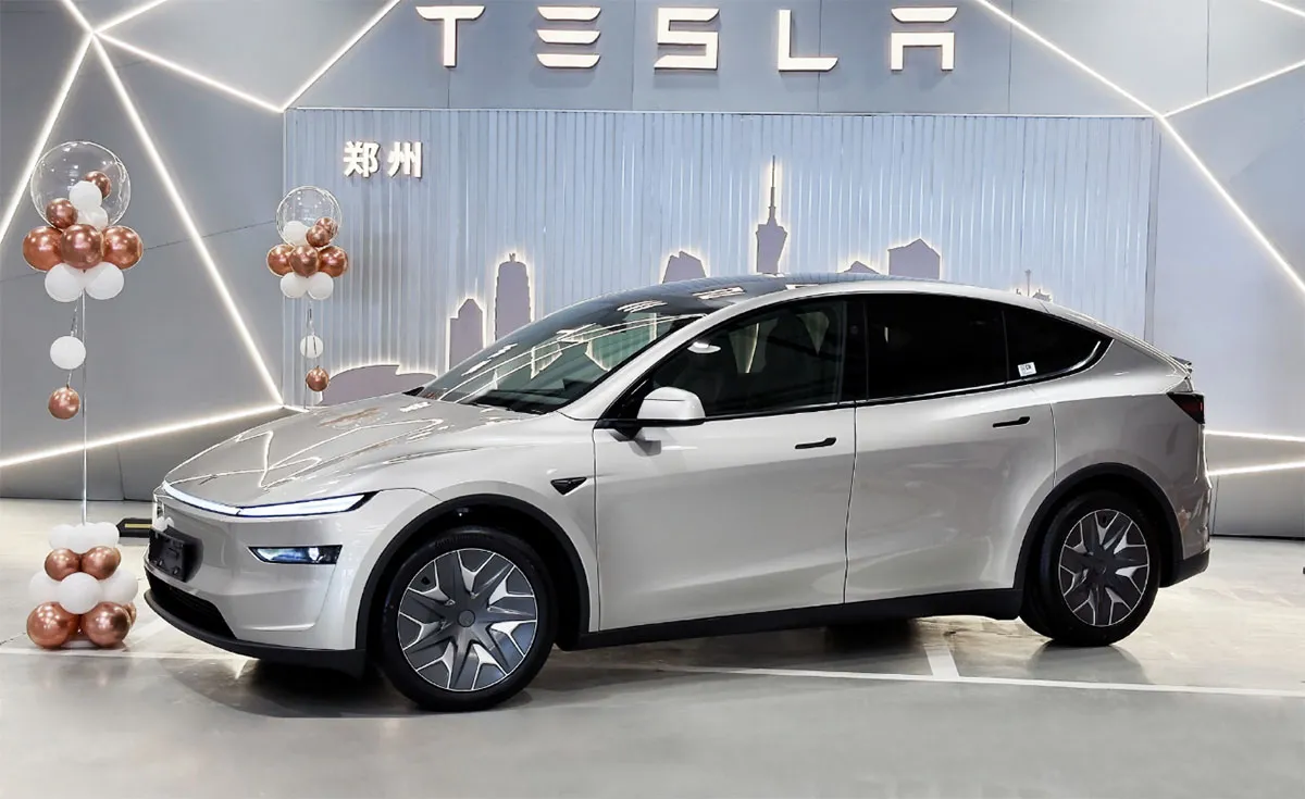Tesla começa a entregar novo Model YL de seis lugares na China