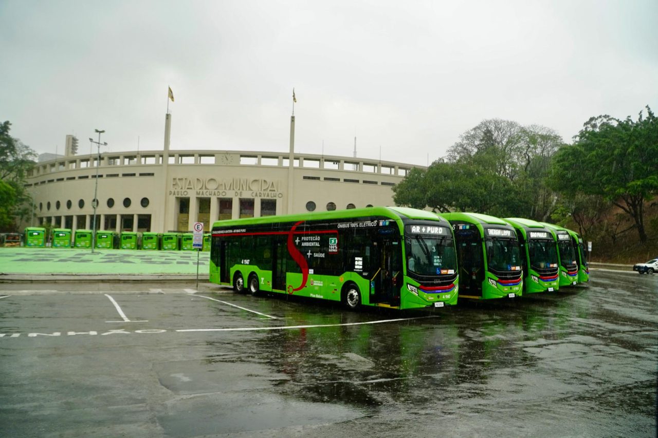 São Paulo amplia liderança e atinge quase mil ônibus elétricos na frota