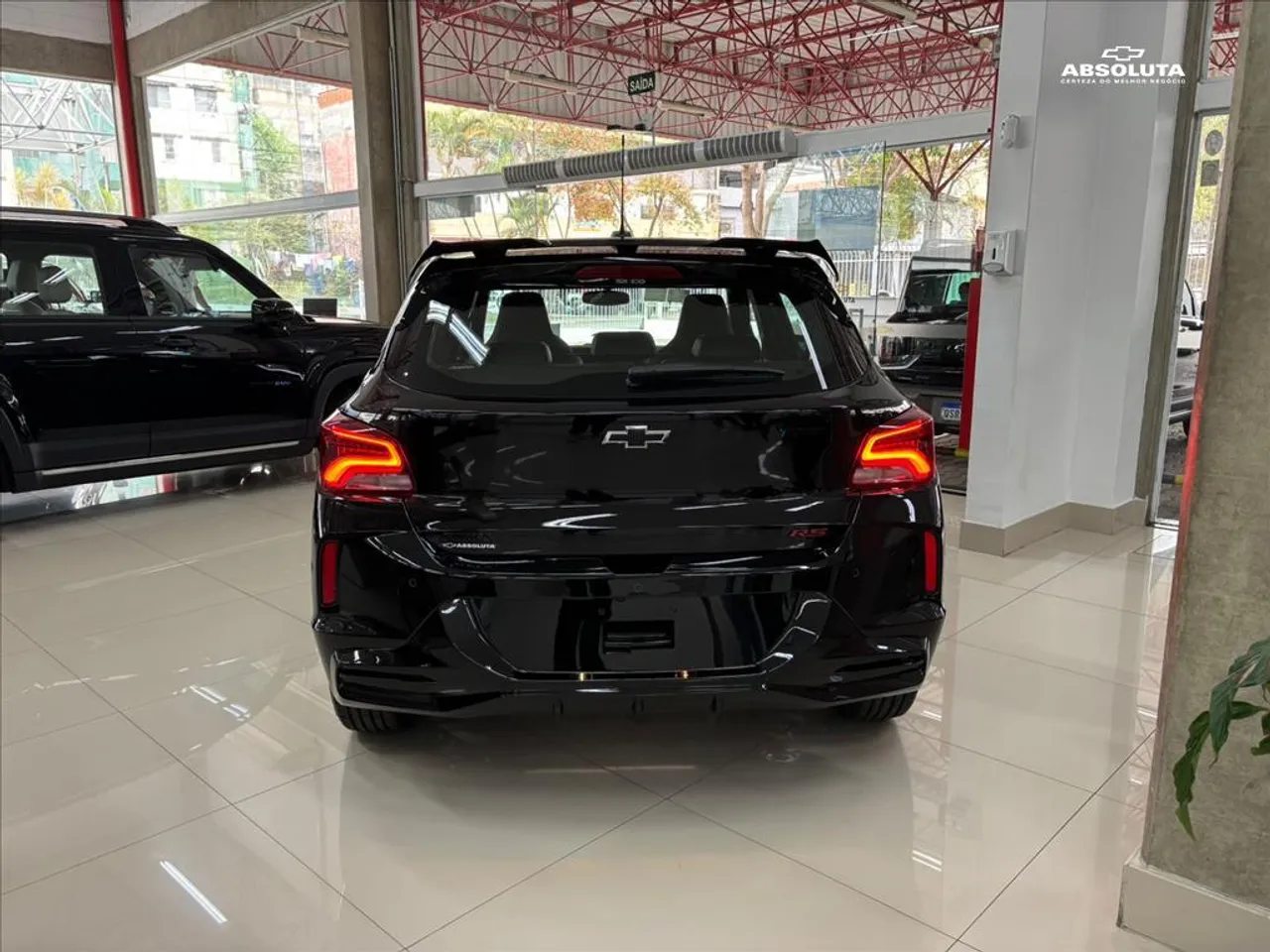 Chevrolet Onix RS acumula desconto de R$ 18.390 para PcD em setembro