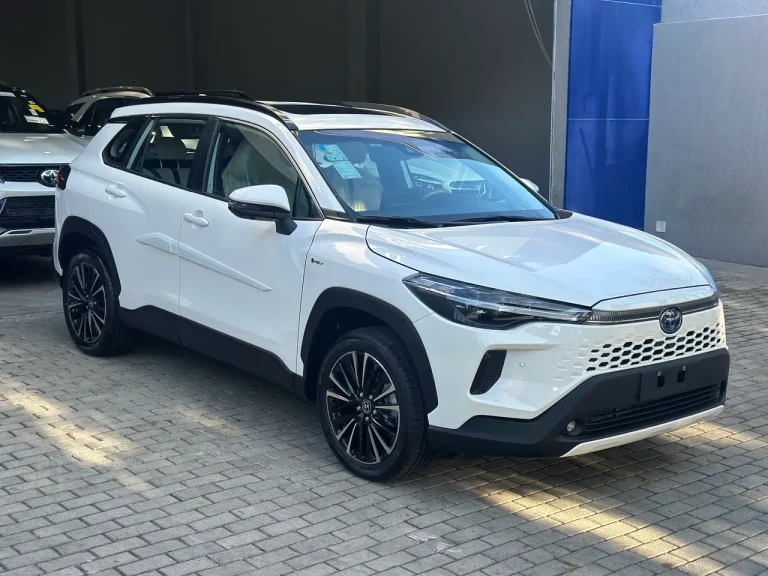Toyota Corolla Cross XRE é liberado para PcDs com descontão de R$ 14.620