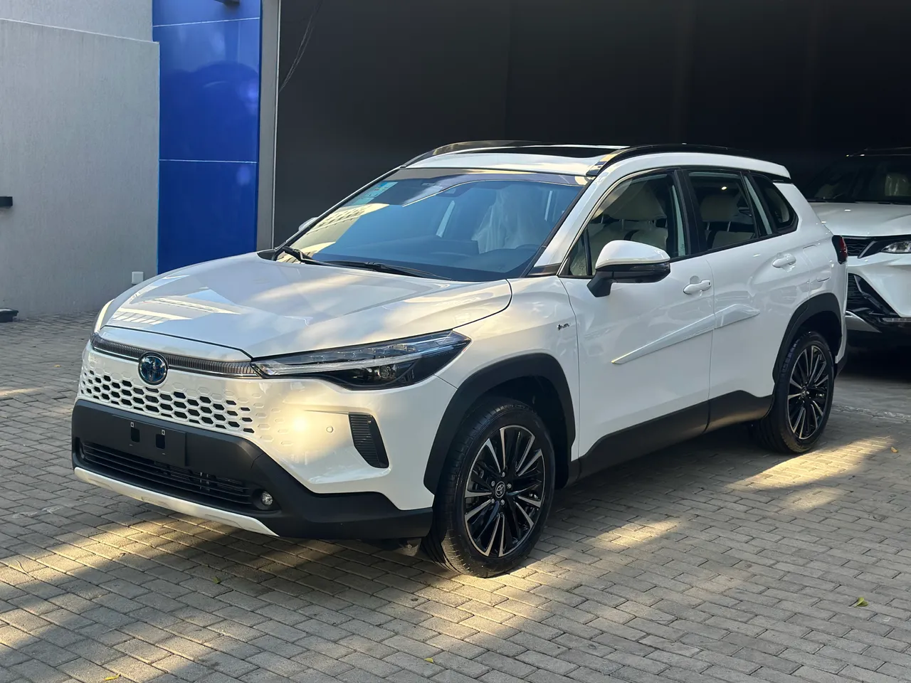 Toyota Corolla Cross XRE é liberado para PcDs com descontão de R$ 14.620