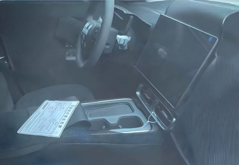 Hatch elétrico Leapmotor B05 mostra interior antes da estreia oficial