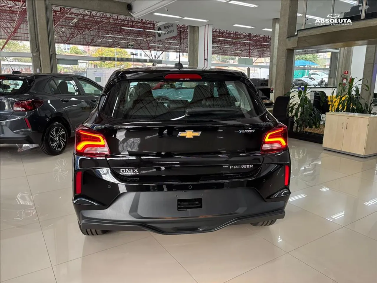 Chevrolet Onix Premier é liberado para PcD com desconto de R$ 17.285 em setembro