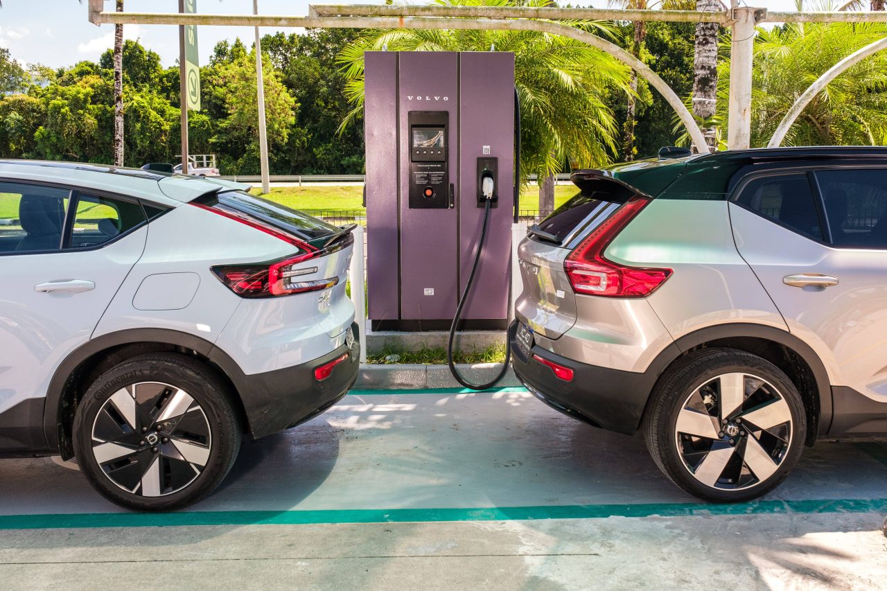 China avança com carros elétricos e reduz dependência do petróleo