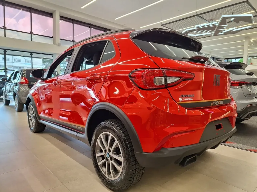 Fiat Argo supera Volkswagen Tera e lidera vendas de carros de passeio em outubro