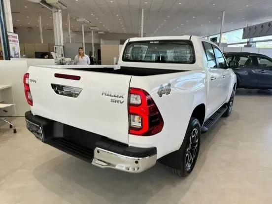 Toyota comercializa Hilux SR para CNPJ com descontão de R$ 55 mil em setembro