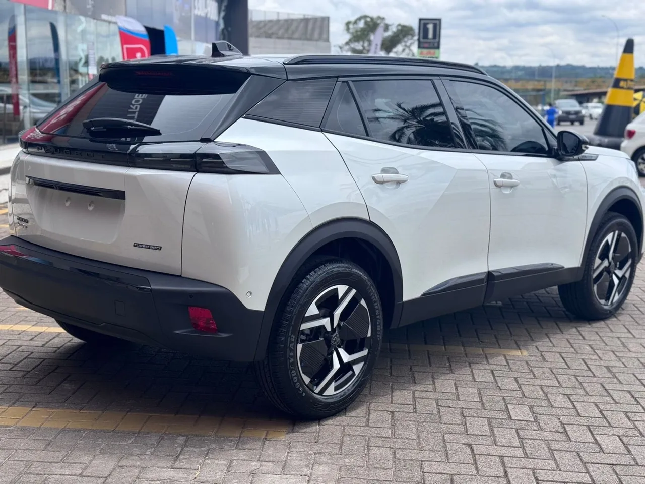 Peugeot 2008 GT Hybrid é liberado para PcD com desconto de R$ 22 mil em setembro