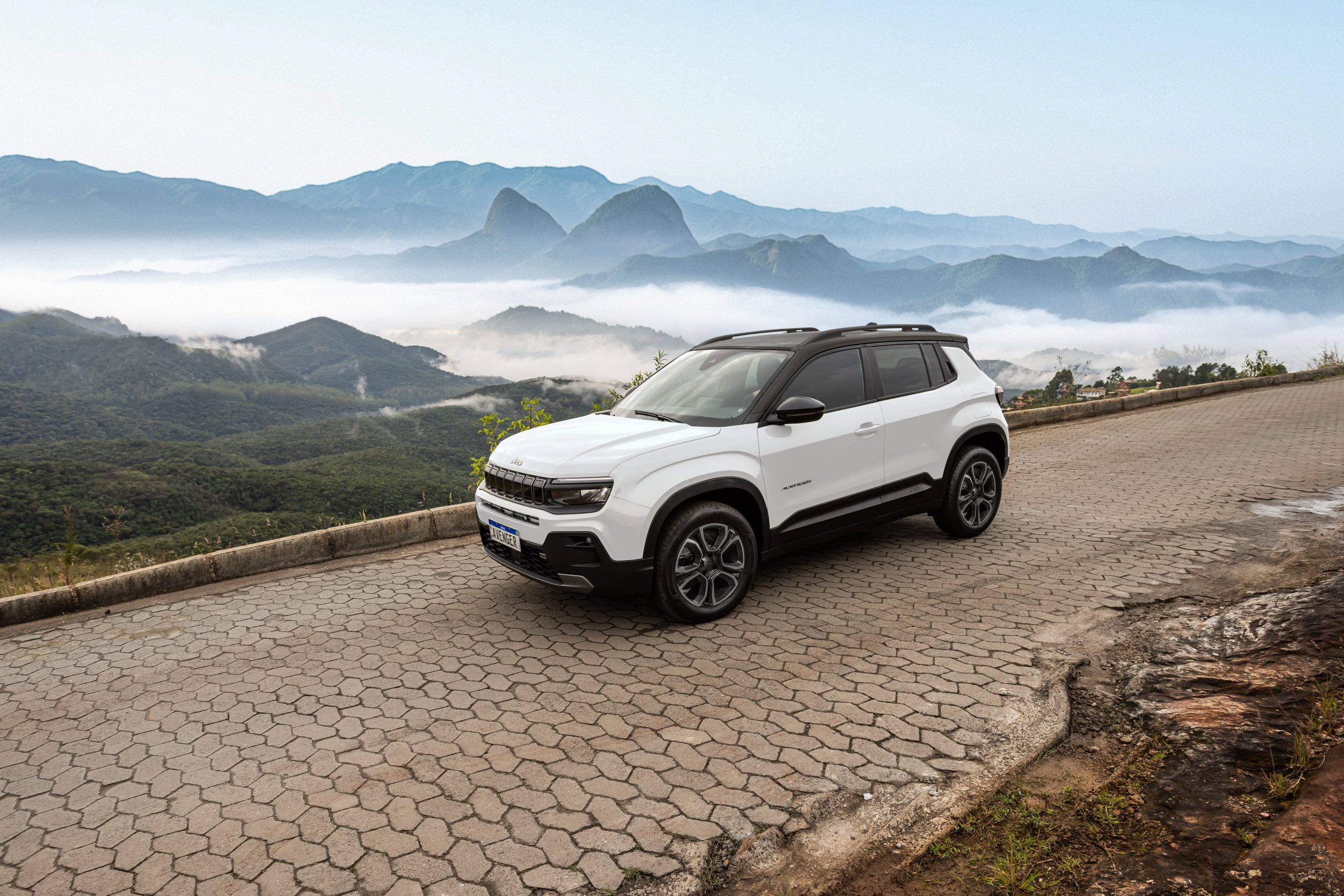 Com ChatGPT a bordo, Avenger será o Jeep mais barato do Brasil a partir de 2026