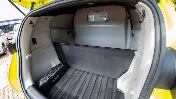 BYD Dolphin Mini Cargo ganha as ruas em teste da Grilo Mobilidade