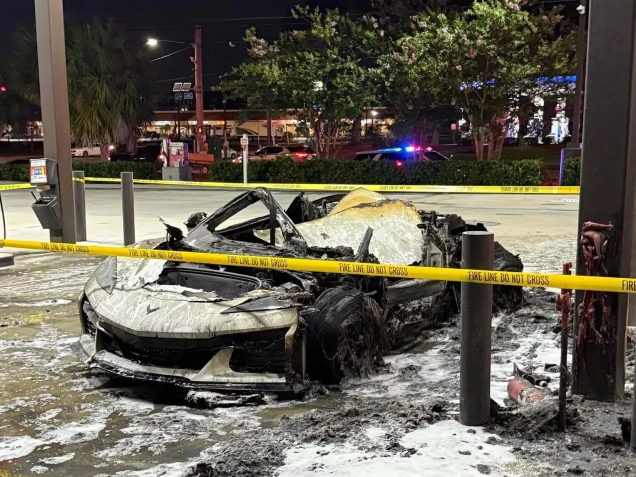 Chevrolet suspende vendas do Corvette após risco de incêndio ao abastecer