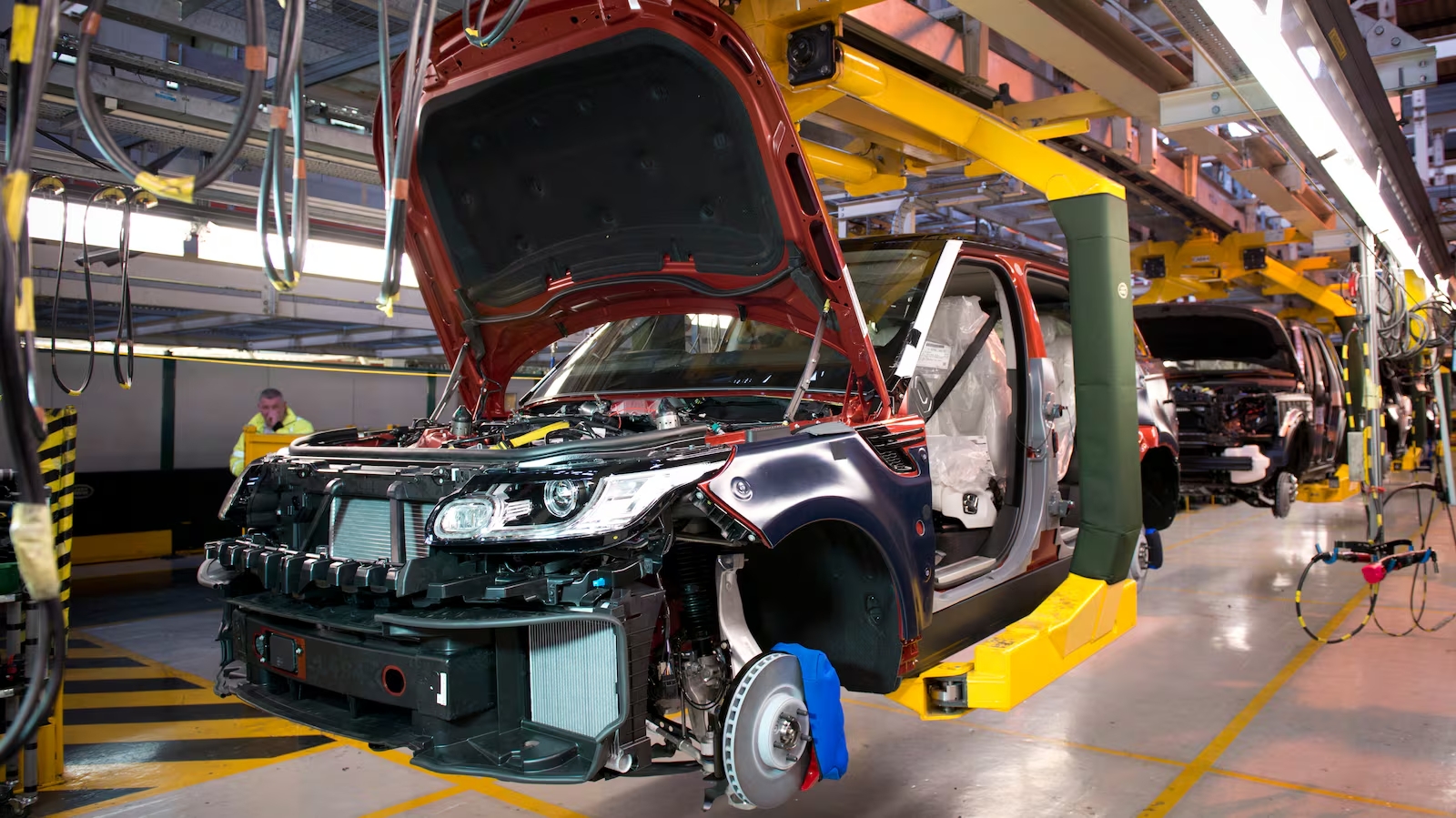 Reino Unido sofre prejuízo de US$ 2,5 bi após ataque à Jaguar Land Rover