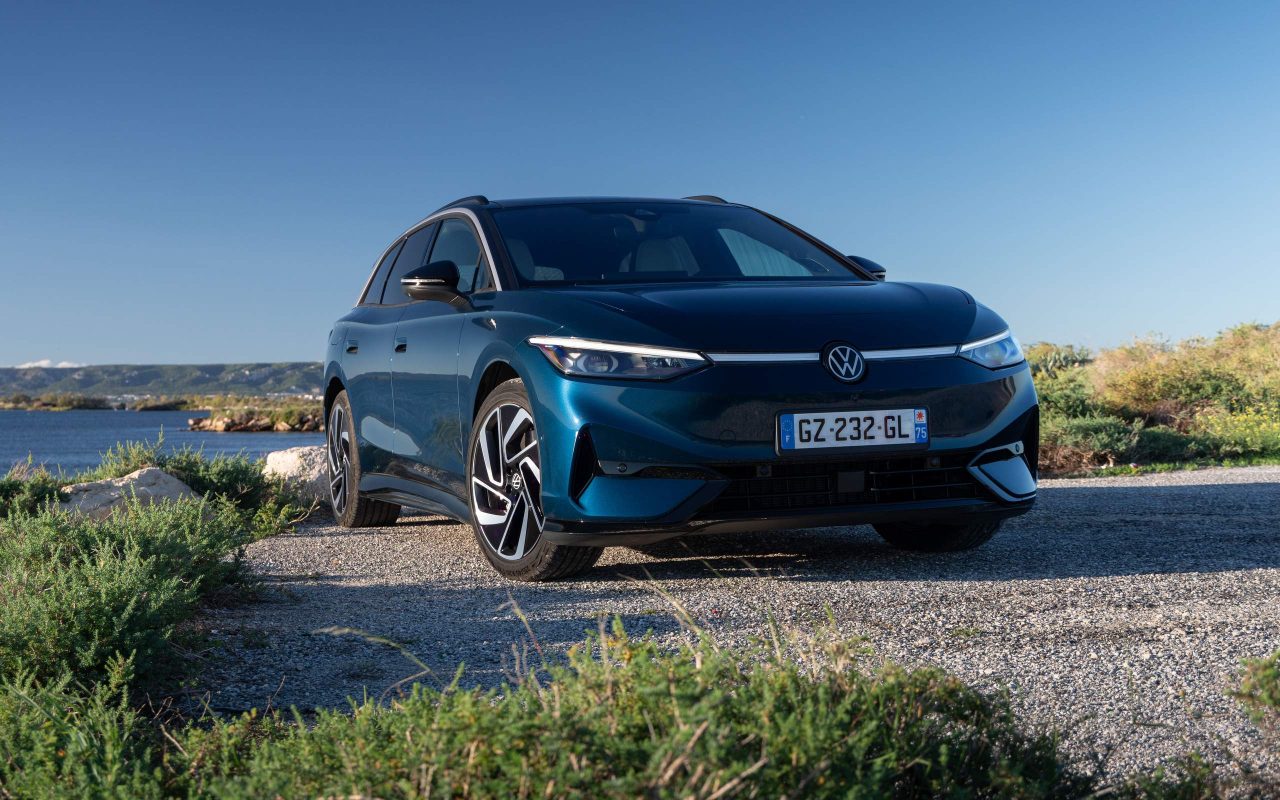 Volkswagen corta produção na Europa diante da baixa procura por elétricos