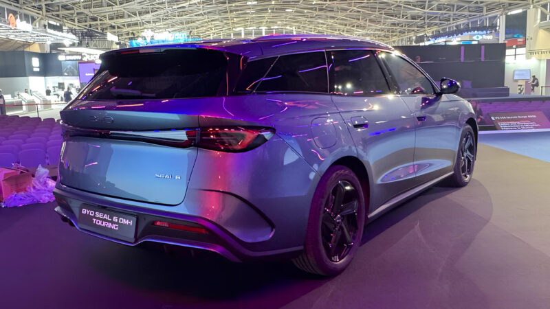 Nova perua BYD Seal roda até 150 km com energia elétrica