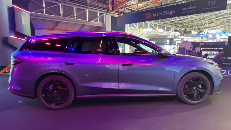 Nova perua BYD Seal roda até 150 km com energia elétrica