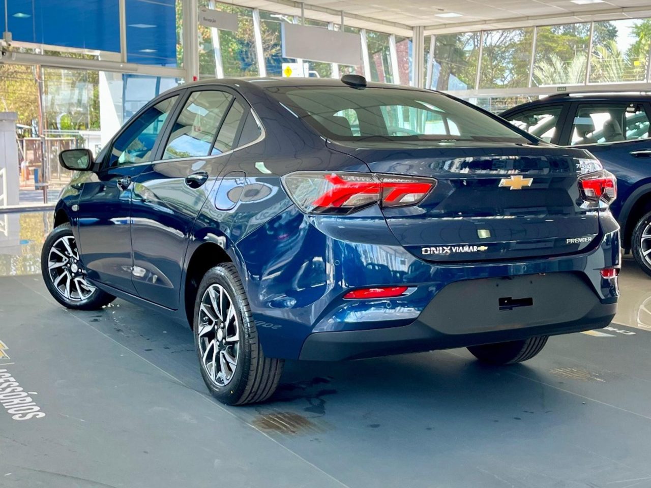 Chevrolet Onix Plus AT Turbo para PcD tem desconto de R$ 28.800 em setembro