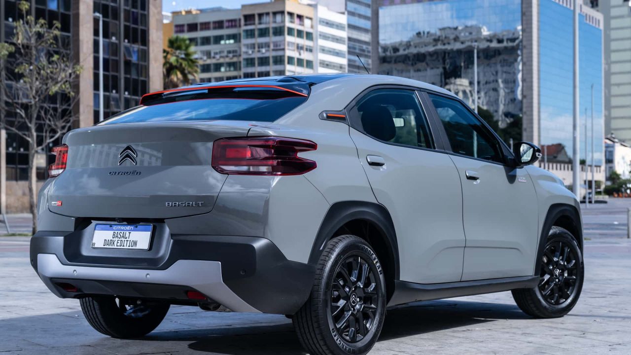 Novo Citroën Basalt Dark Edition oferece mais por R$ 114.990