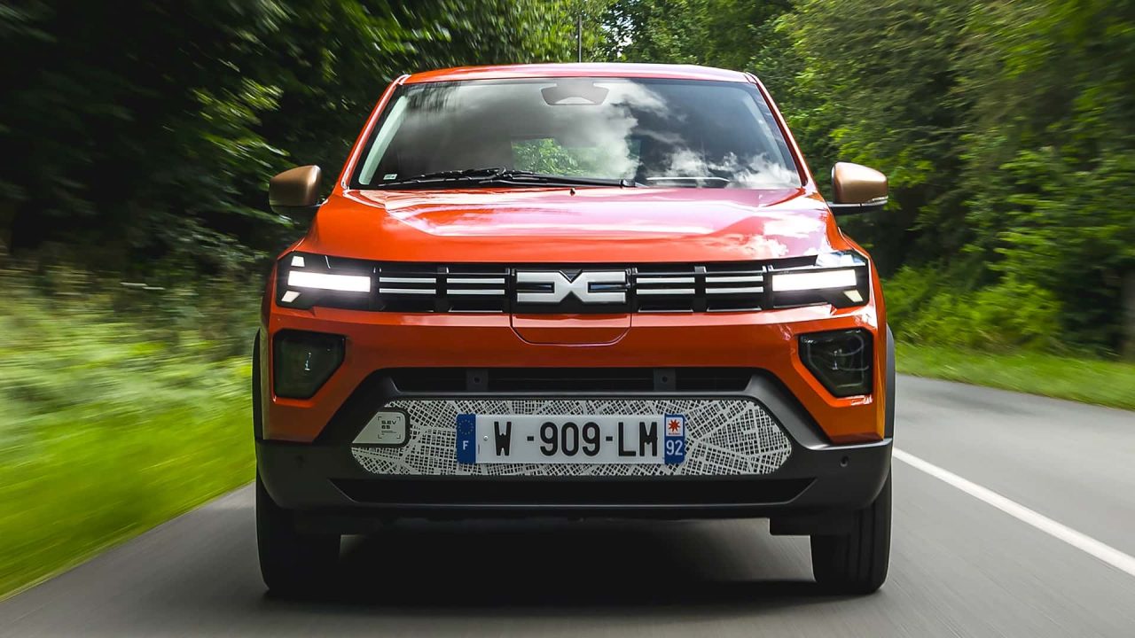 Renault Kwid elétrico ganha novo visual para encarar o BYD Dolphin Mini
