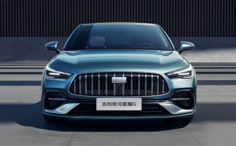 Geely lança Starshine 6 EM-i com 125 km de autonomia elétrica