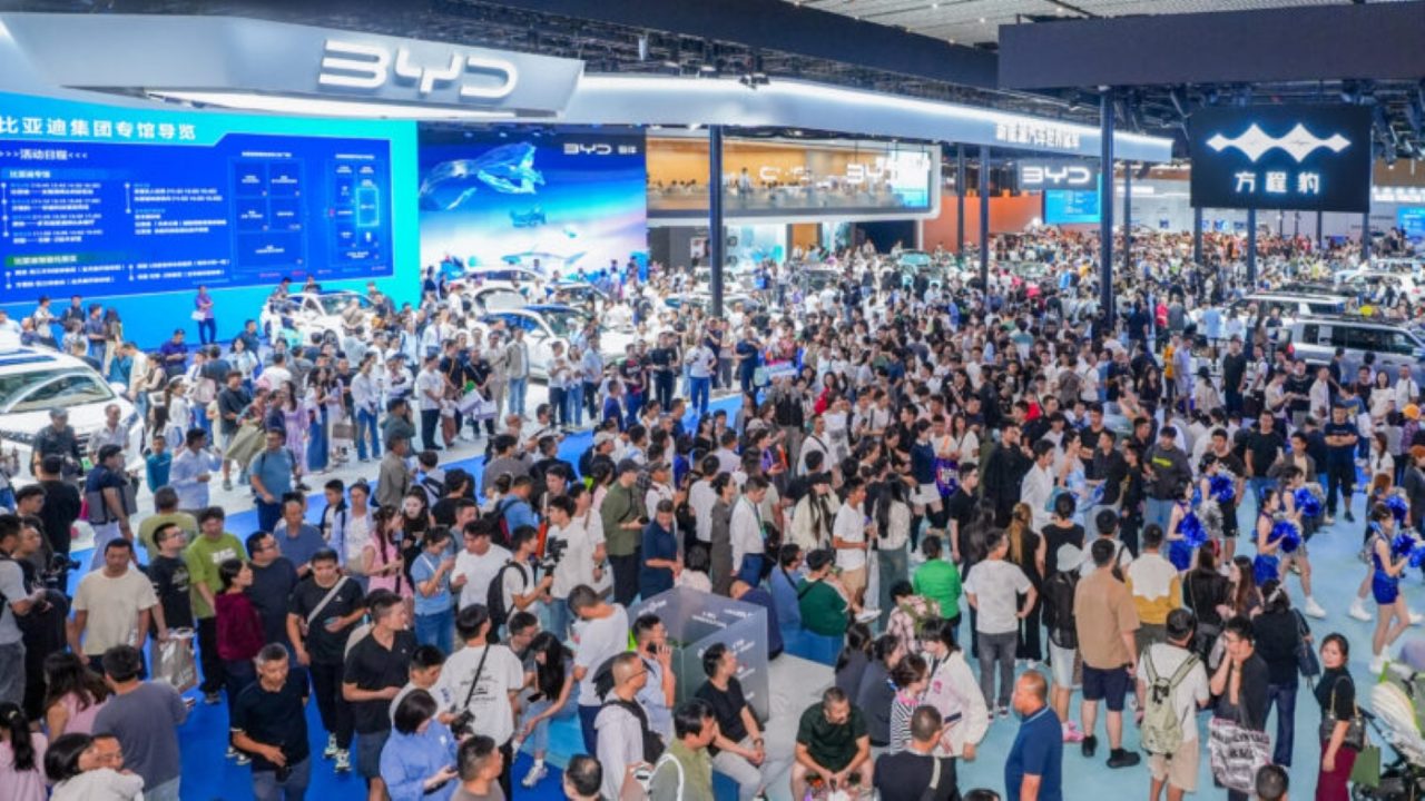 BYD mira 1 milhão de veículos vendidos fora da China até 2025