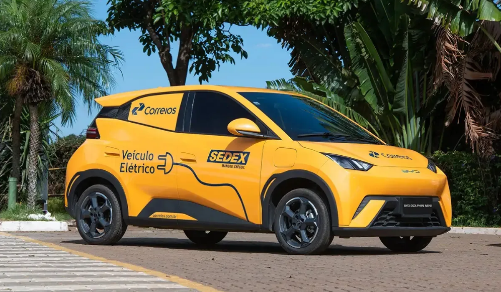 BYD Dolphin Mini Cargo ganha as ruas em teste da Grilo Mobilidade