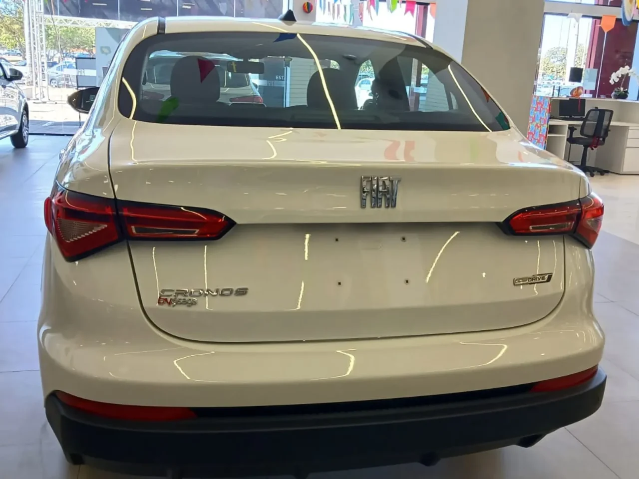 Fiat Cronos Drive 1.3 MT ganha desconto de R$ 23,3 mil para PcD em setembro