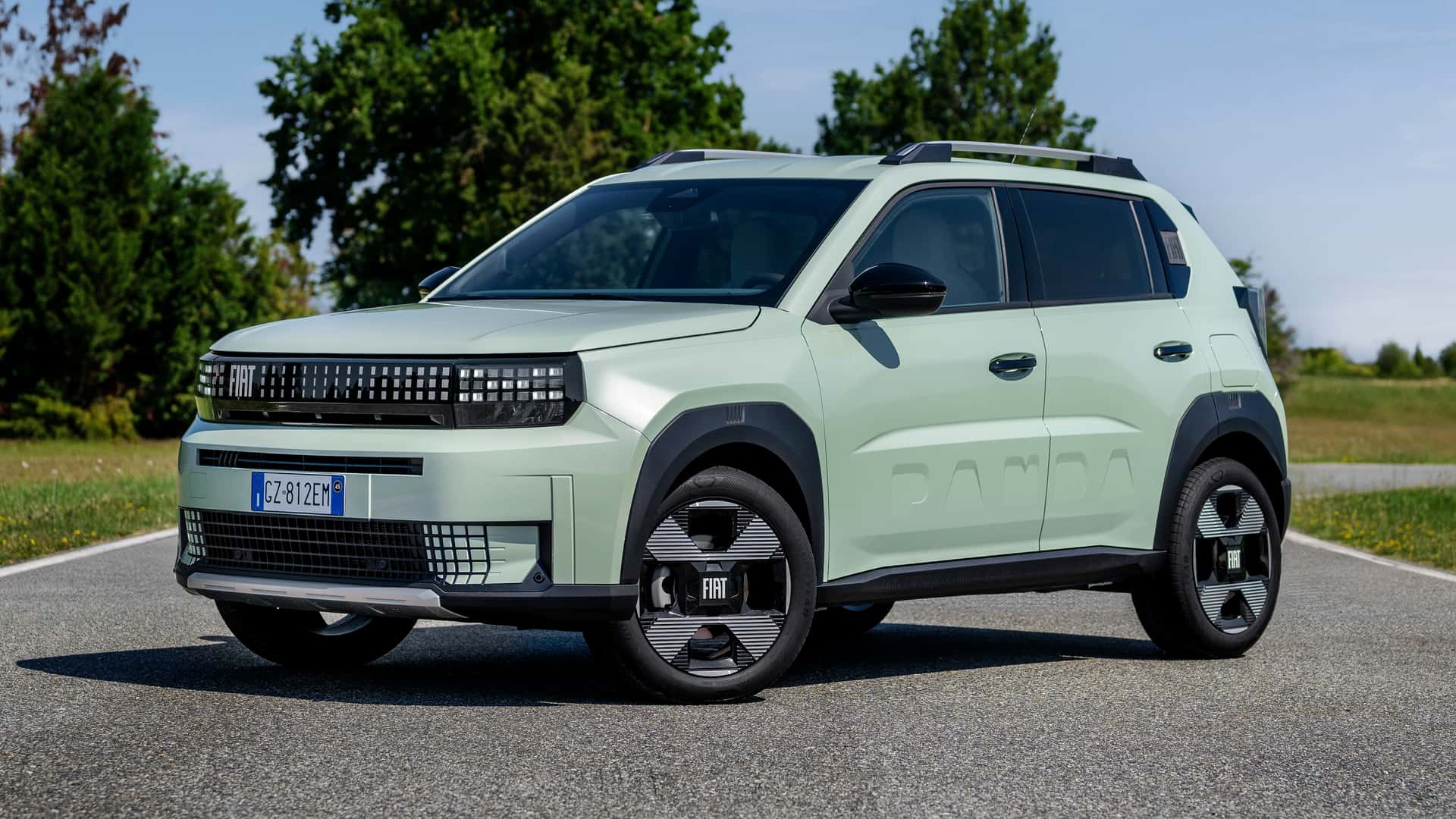 Novo Fiat Argo é registrado no Brasil com visual inspirado no Grande Panda