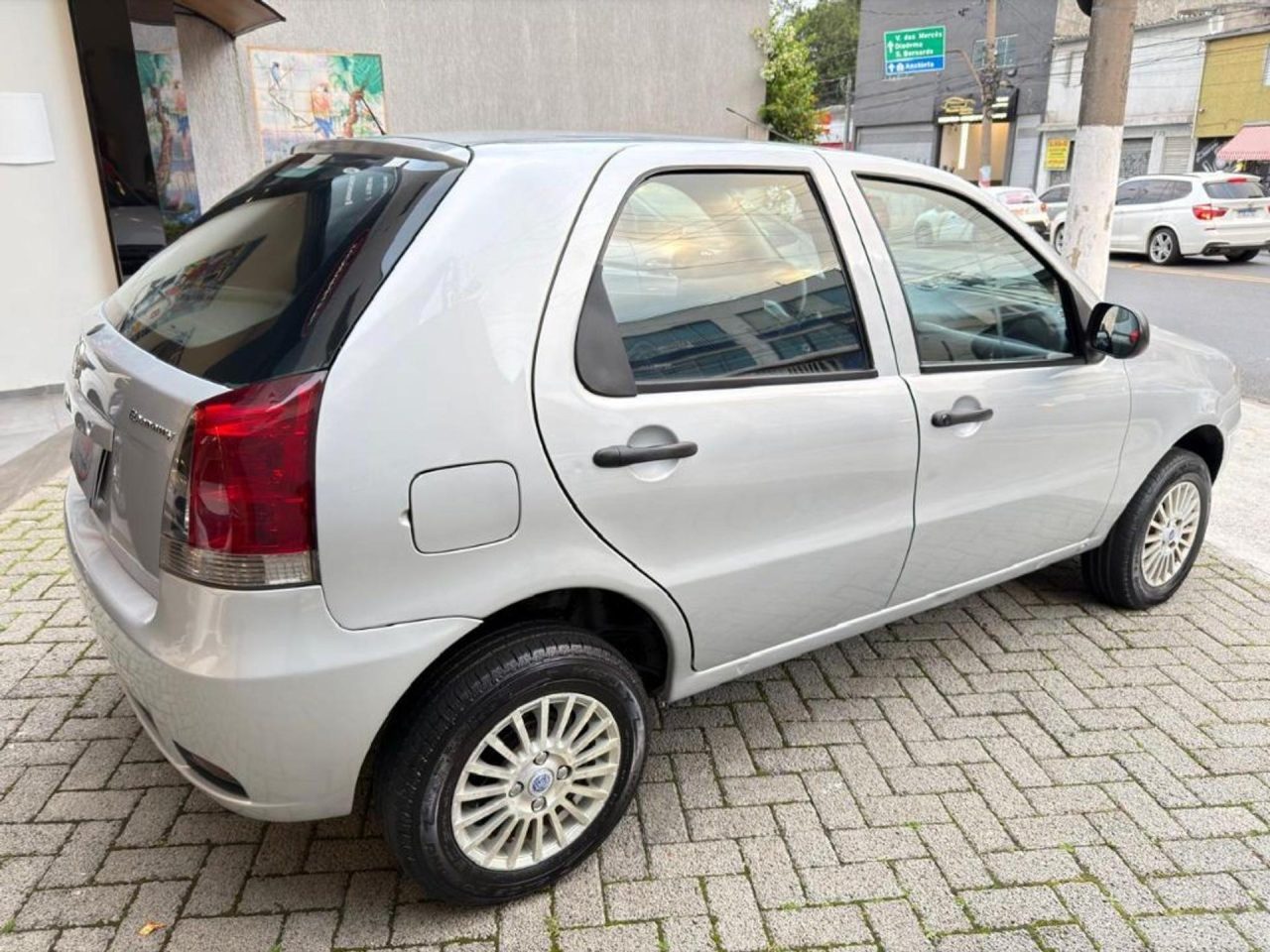 Fiat oferece boas opções de usados equipados a partir de R$ 14 mil
