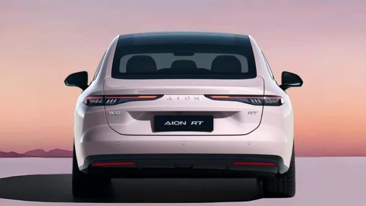 Novo GAC Aion RT estreia na China com autonomia de até 650 km