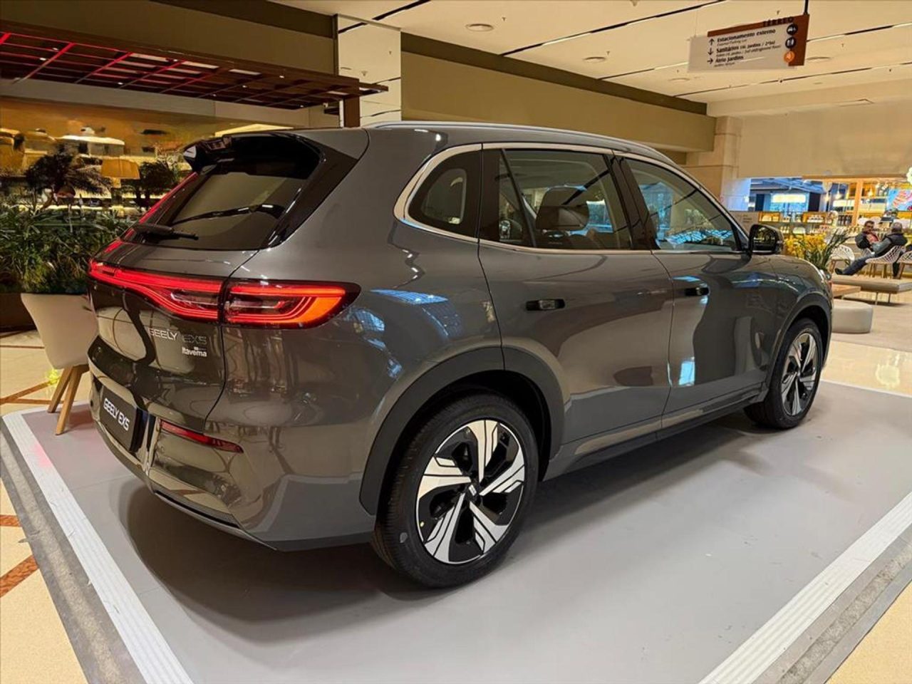 No BBB 26, Geely apresenta ao país o novo EX5 híbrido