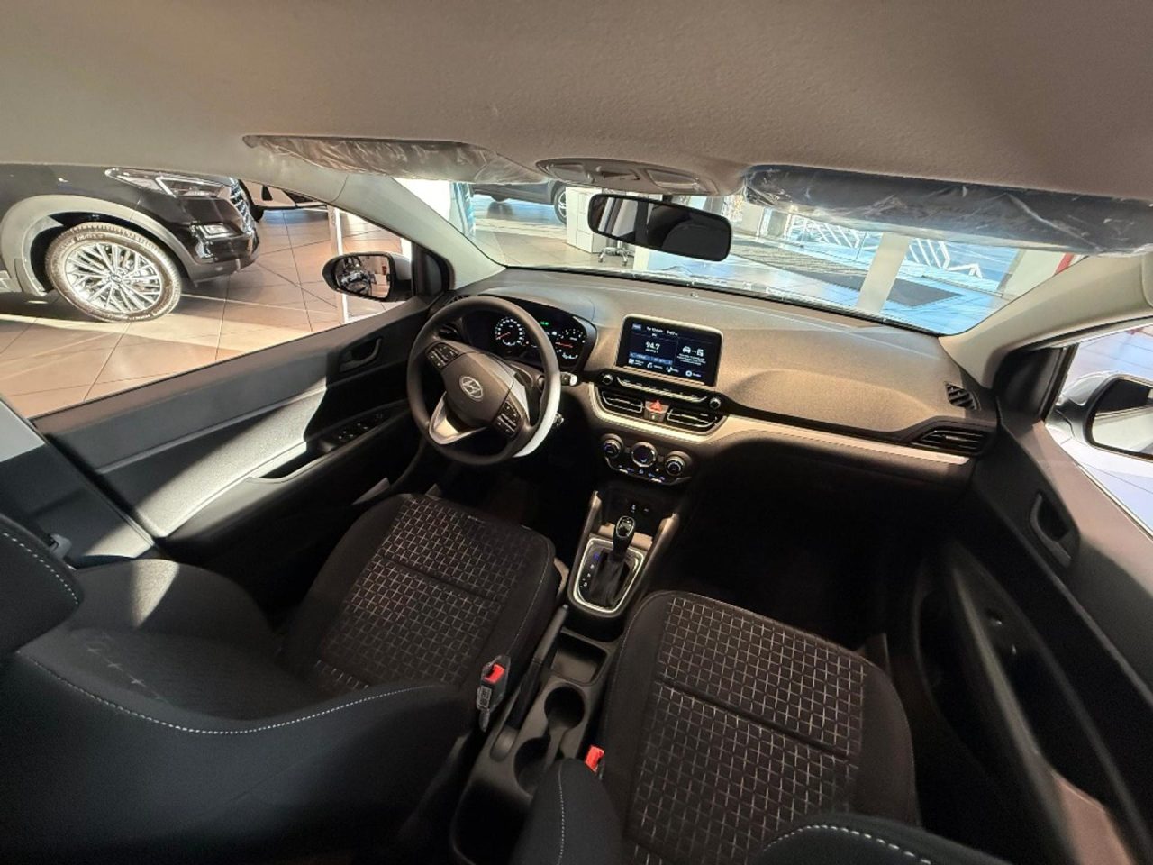 Hyundai HB20 mantém liderança em setembro e supera Polo por 487 unidades