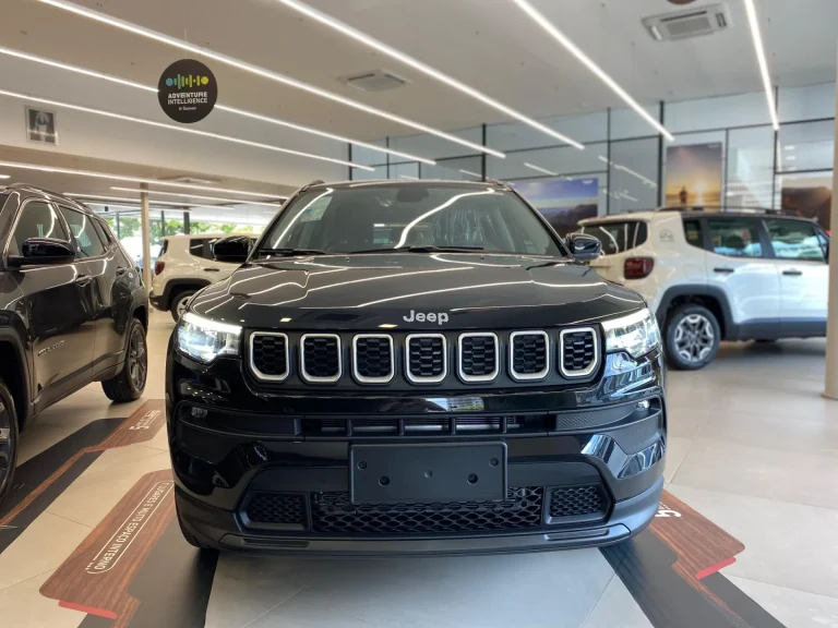 Com desconto de R$ 32.438, Jeep Compass Sport custa menos que Tiggo 7 Sport