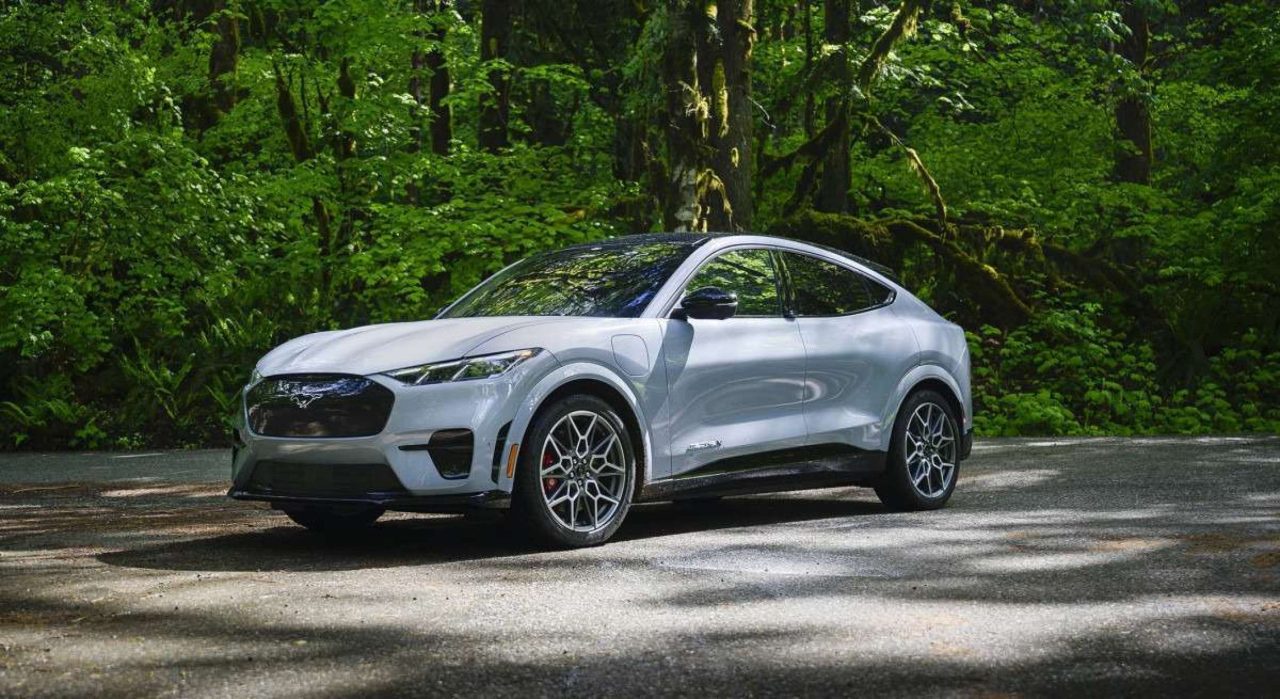 Carros elétricos usados lideram as vendas nos Estados Unidos