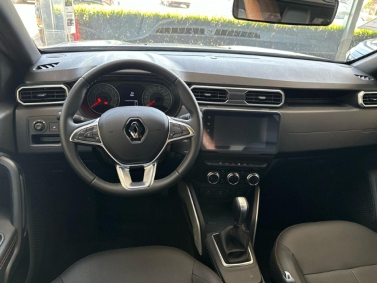 Renault Duster Iconic Plus 1.3 Turbo ganha desconto de R$ 39,9 mil para PcD em setembro