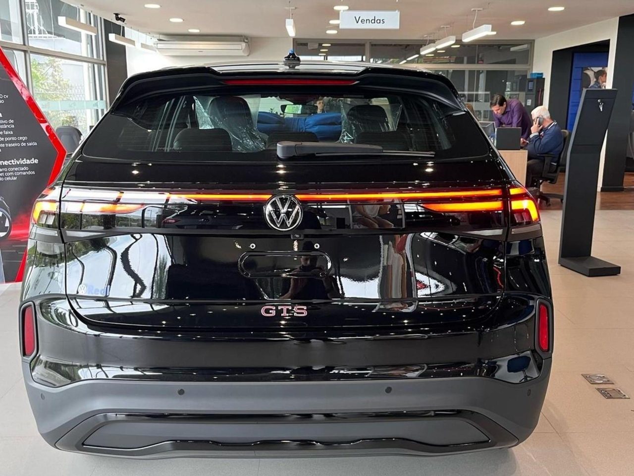 Volkswagen libera desconto de até R$ 29.975 no Nivus para PcD em setembro