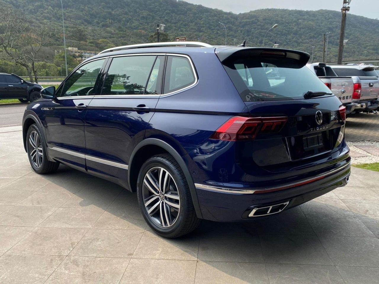 Volkswagen Tiguan ganha desconto de R$ 15.299 para CNPJ em setembro
