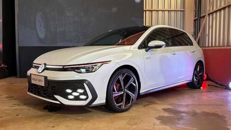 Volkswagen Golf GTI esgota 1º lote em apenas um fim de semana