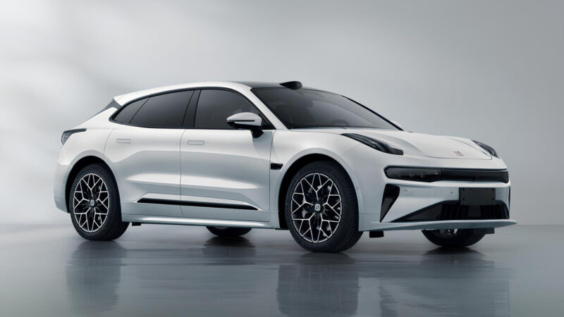 Zeekr 001 2026 estreia com 924 cv e até 810 km de alcance