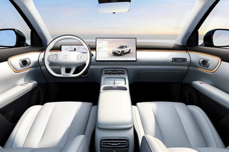 Changan lança pré-venda do Nevo Q05 EV com autonomia de até 506 km