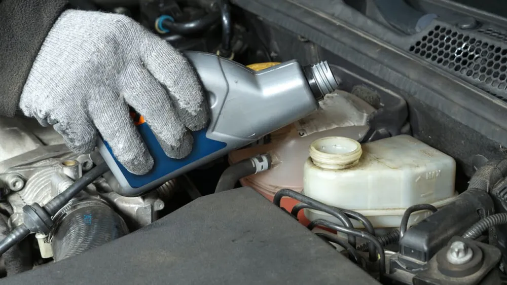 Troca de fluido de freio: o que todo motorista precisa saber