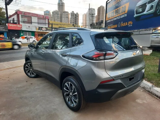 Chevrolet reduz em R$ 25,3 mil o preço do Tracker Premier 2026 para PcD em outubro