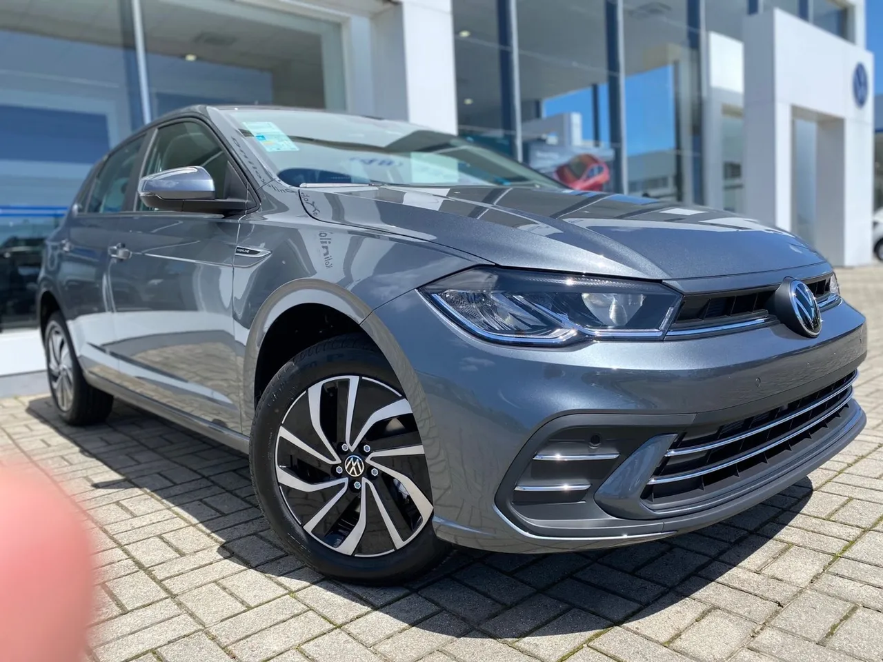 Volkswagen derruba o preço do Polo Highline 2026 em R$ 20.245 para PcD em outubro
