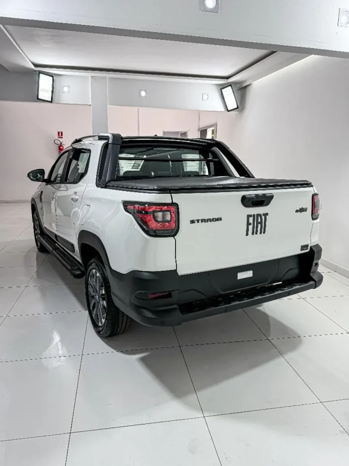 Fiat derruba o preço da Strada 2026 em até R$ 24.922 para CNPJ em outubro