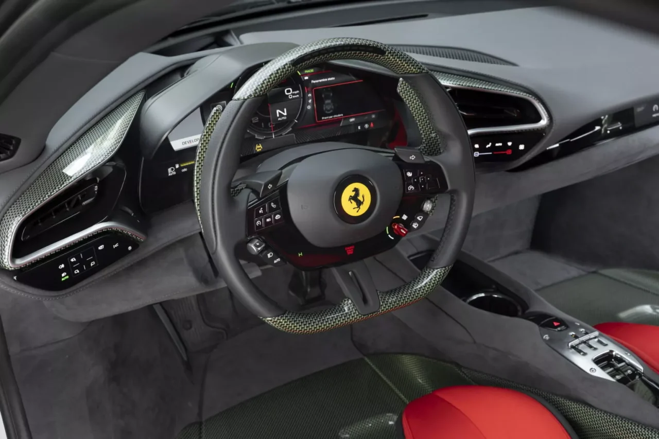 Ferrari celebra a icônica F40 com obra-prima exclusiva
