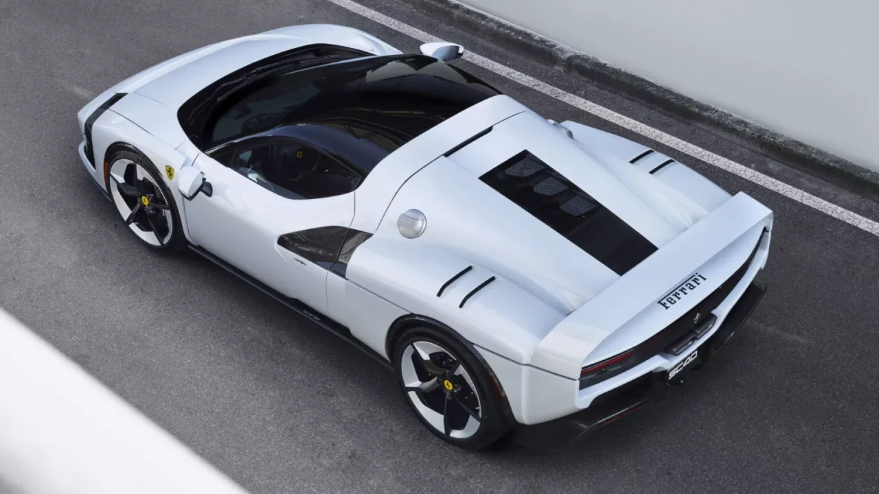 Ferrari celebra a icônica F40 com obra-prima exclusiva