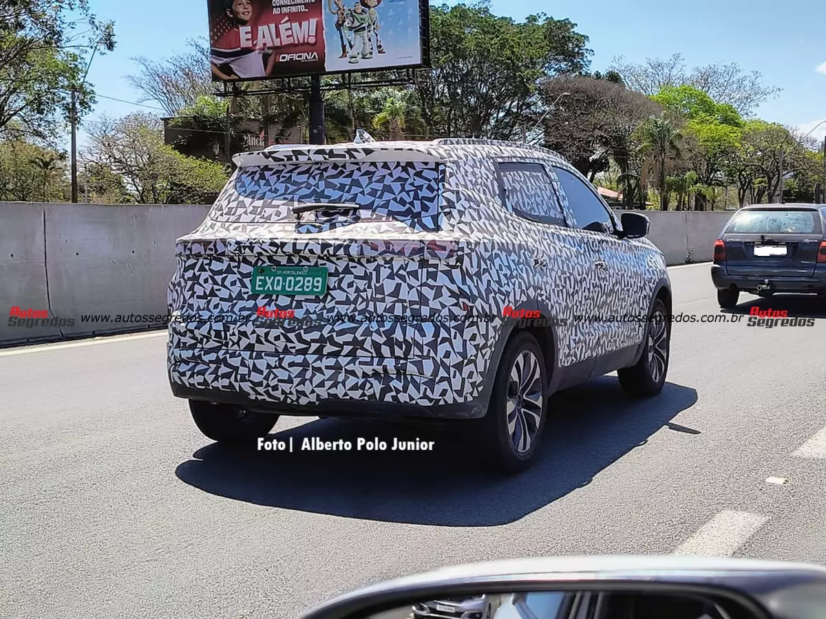 Novo Tiggo 5X é flagrado e pode ser atração da CAOA Chery no Salão de SP 2025