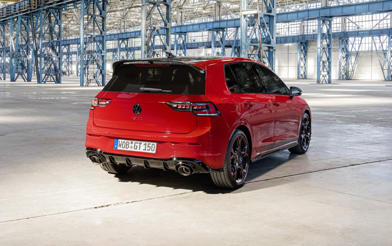 Volkswagen celebra 50 anos do GTI com a versão mais potente da história