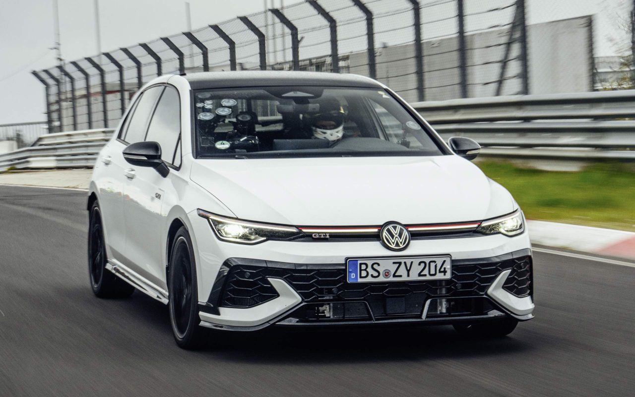 Volkswagen celebra 50 anos do GTI com a versão mais potente da história
