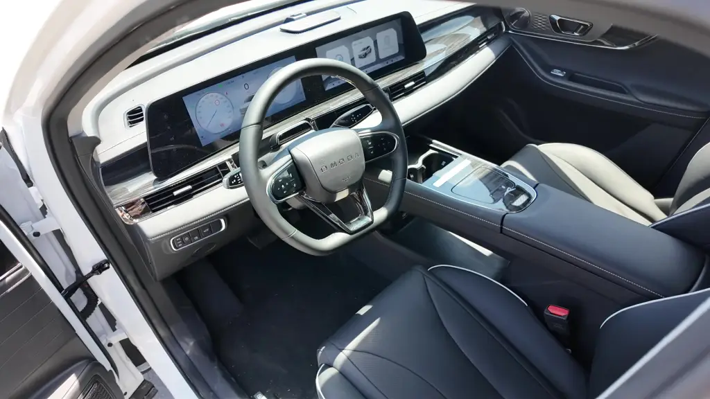 Omoda 5 HEV chega ao Brasil com preço para brigar com o Nissan Kicks